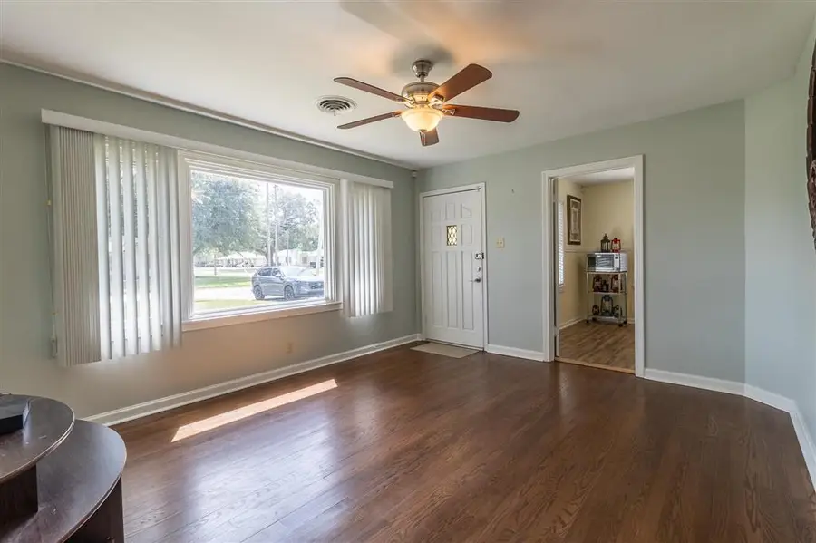 428 W Claude Street W, Lake Charles, LA 70605 - #2