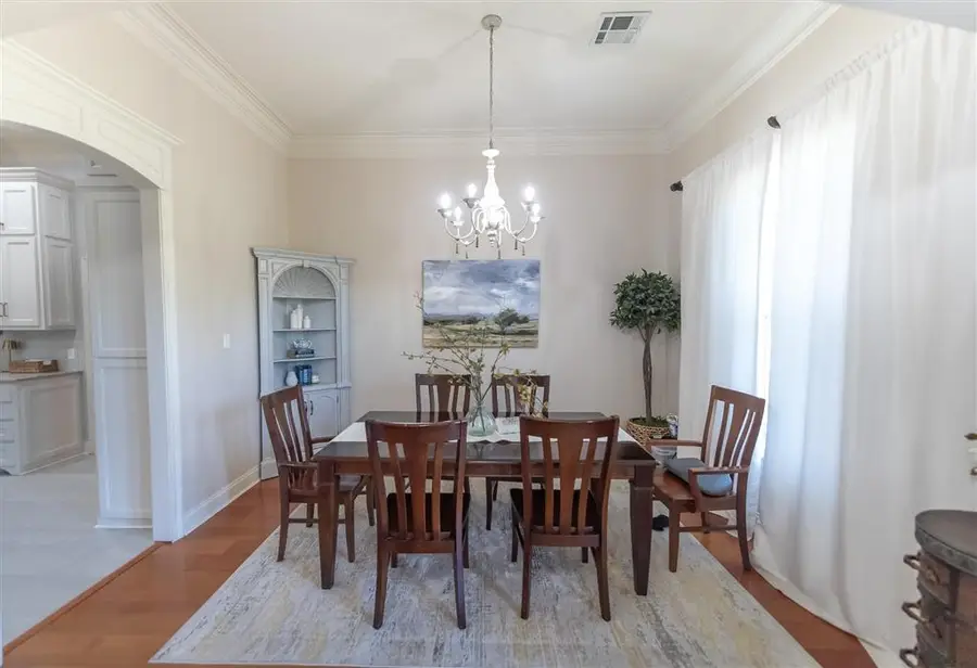 1093 Chinaberry Drive, Eunice, LA 70535 - #3