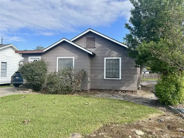 218 W Hale Street W, Lake Charles, LA 70601