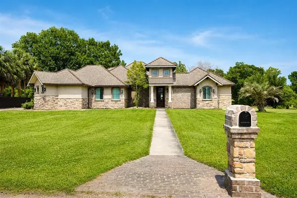 1008 Kern Dr, Breaux Bridge, LA 70517