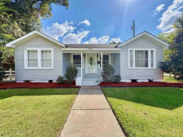 906 Camelia Street, Lake Charles, LA 70607