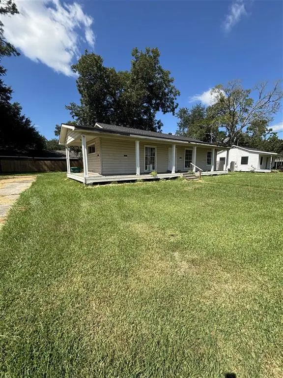 1117 Catherine Street, Sulphur, LA 70663