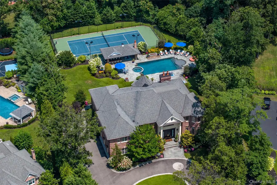 5 Kodiak Drive, Woodbury, NY 11797 - #3