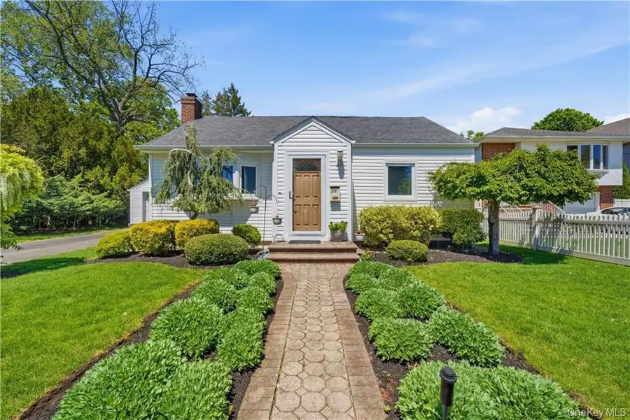 15 Russel Avenue, Bethpage, NY 11714 - #2