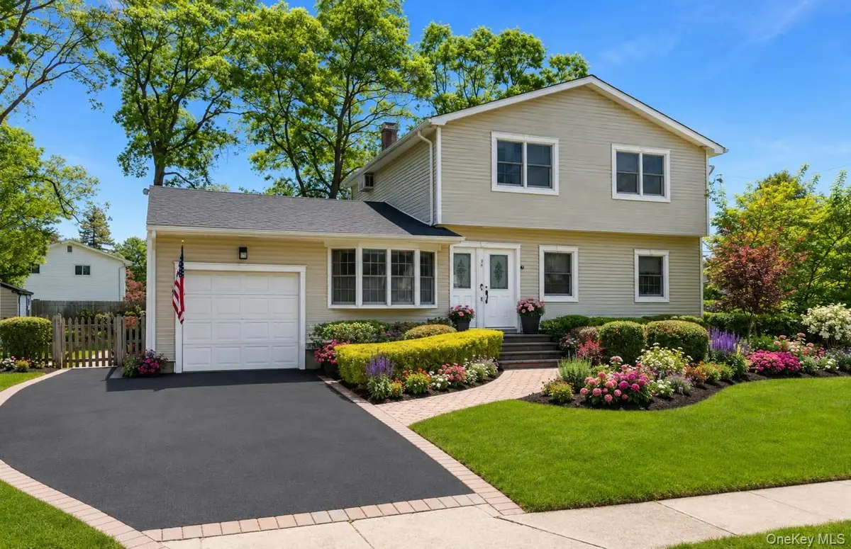 46 39th Street, Islip, NY 11751 - #1