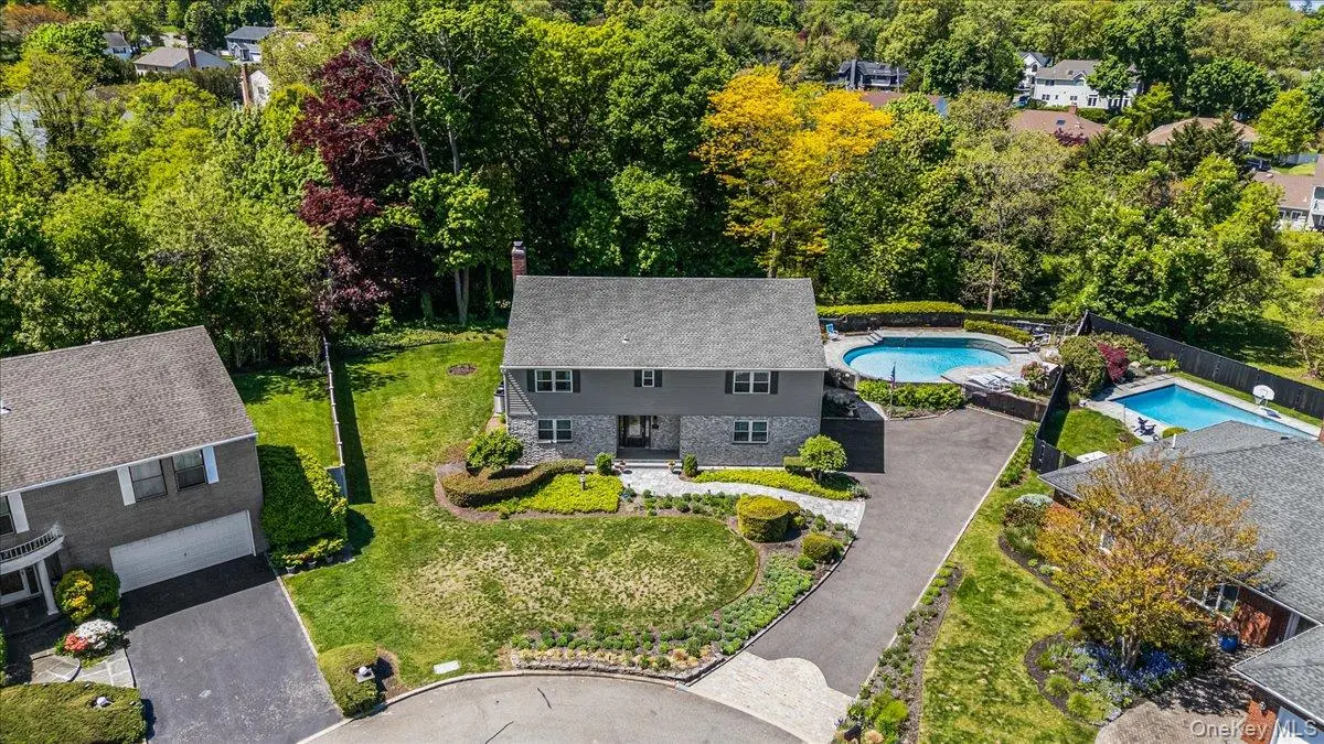 4 High Court, Bayville, NY 11709 - #1