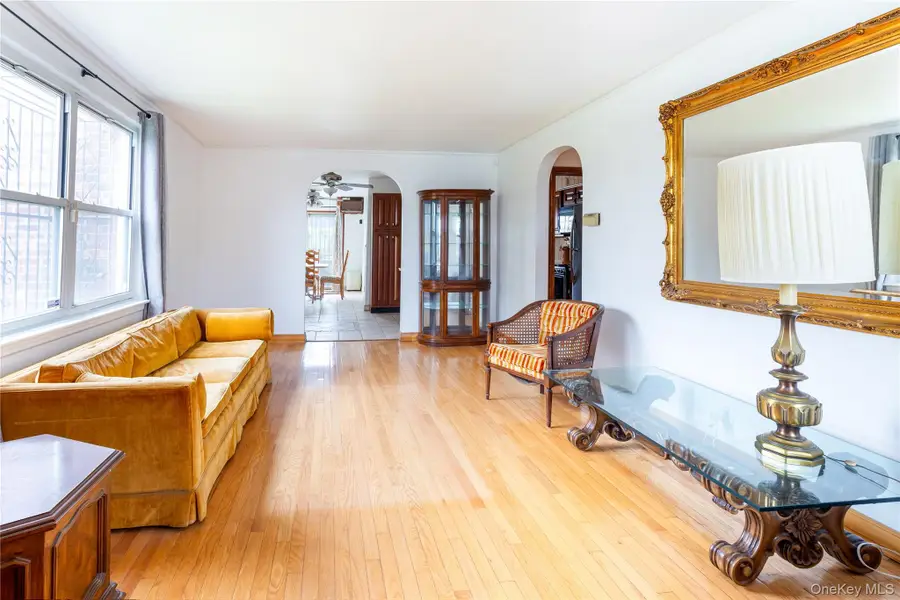 51-05 74 Street, Elmhurst, NY 11373 - #2