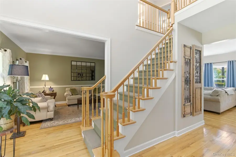 15 Framingham Lane, Shoreham, NY 11786 - #3