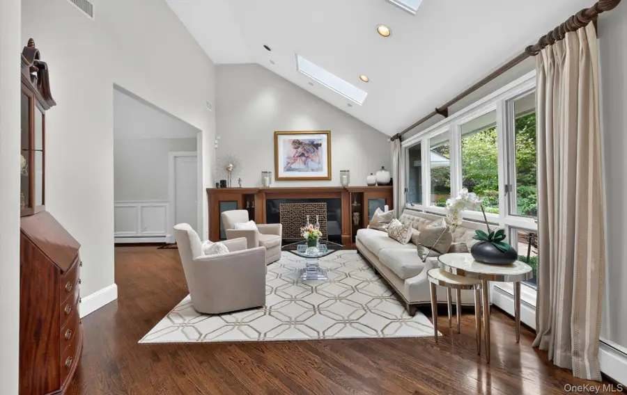 30 Orchard Drive, Woodbury, NY 11797 - #3