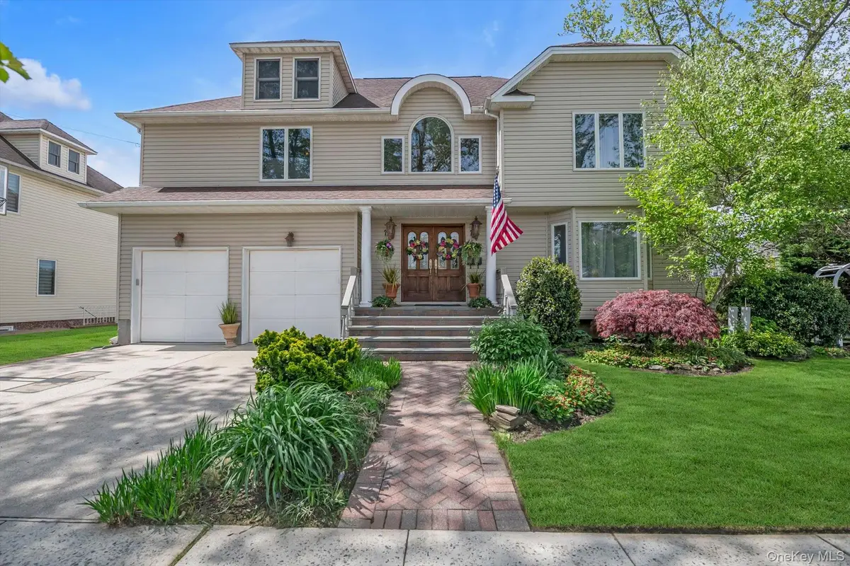 110 Union Place, Lynbrook, NY 11563 - #1