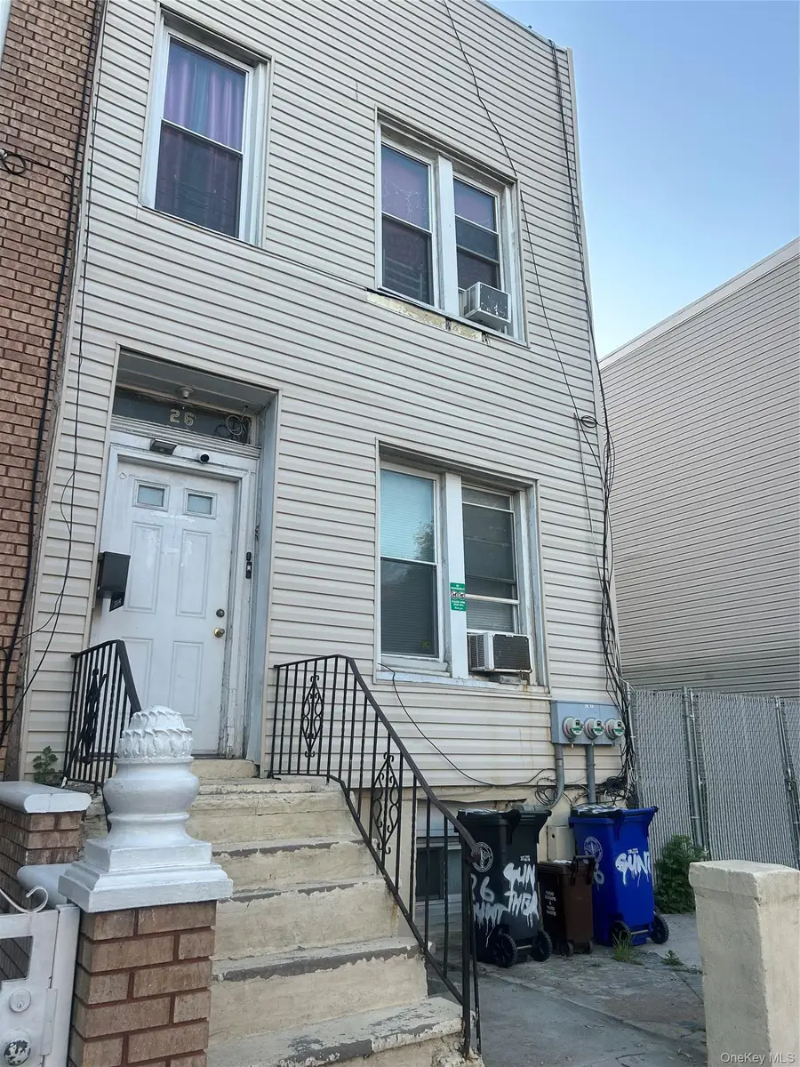 26 Gunther Place, Brooklyn, NY 11233 - #3