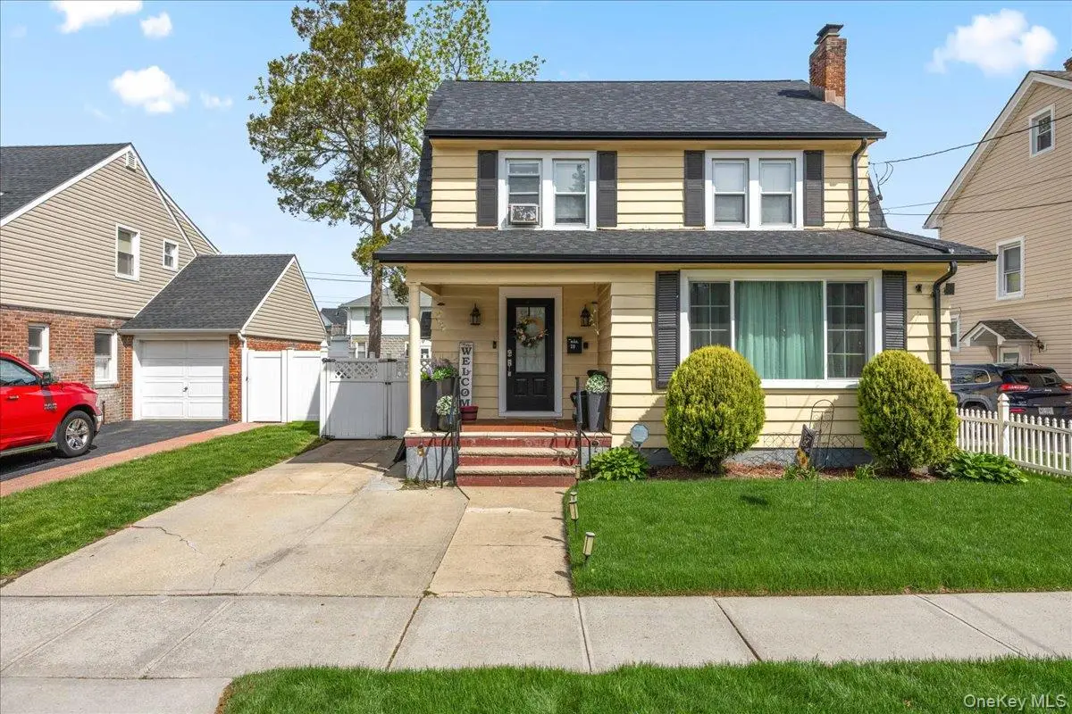 29 Crowell Street, Hempstead, NY 11550 - #1