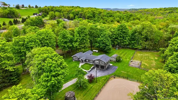 308 Hollow Road, Staatsburg, NY 12580