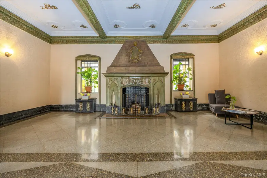 60 W Broad Street #1G, Mount Vernon, NY 10552 - #2