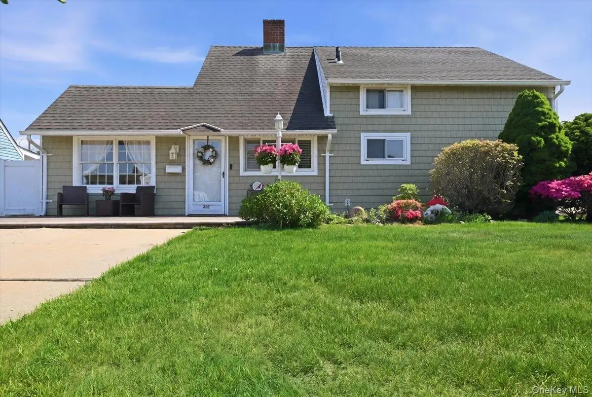 335 Twin Lane S, Wantagh, NY 11793 - #1