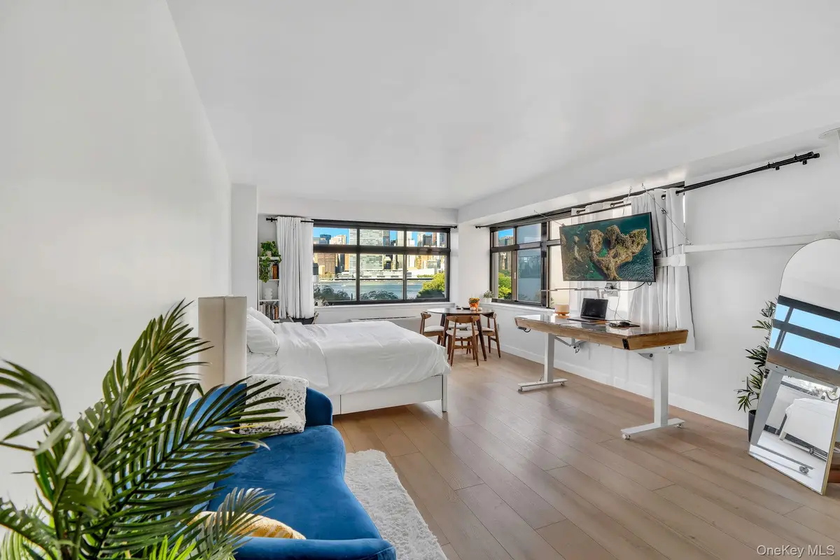 4-74 48th Avenue #4G, Long Island City, NY 11109 - #1