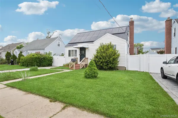 1043 Thomas Avenue, Baldwin, NY 11510