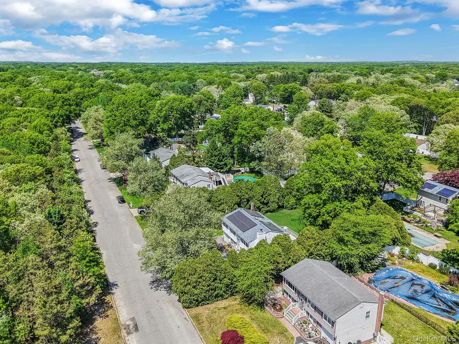 15 Peters Lane, Port Jefferson Station, NY 11776 - #2