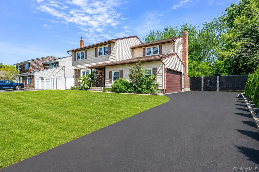 1335 August Road, North Babylon, NY 11703 - #3