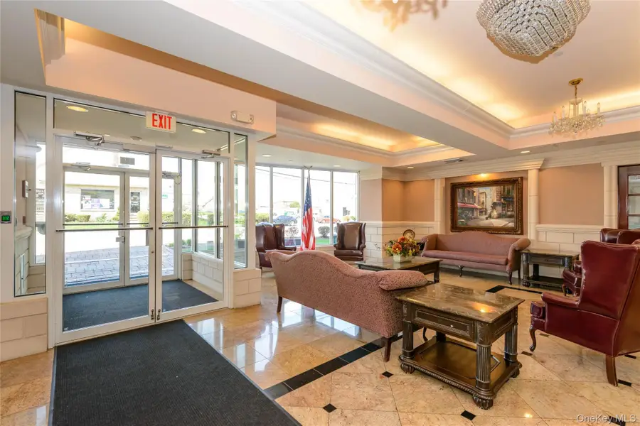 242 Maple Avenue #419, Westbury, NY 11590 - #2