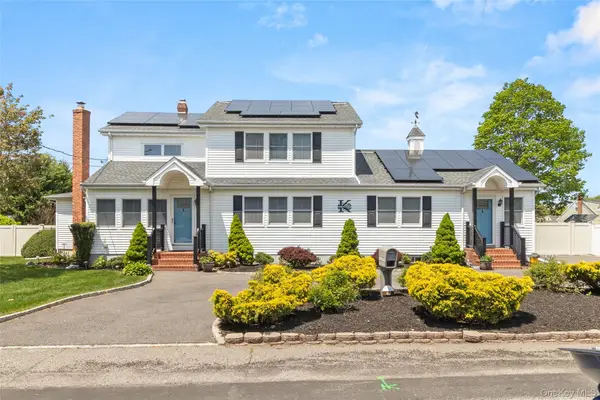 63 E Madison Street, East Islip, NY 11730