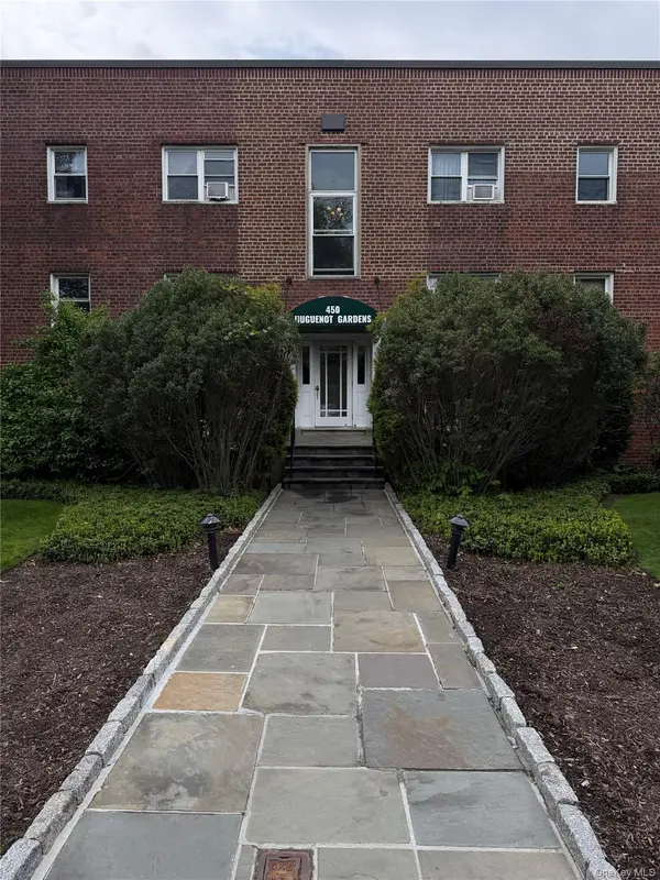 450 Pelham Road #2E, New Rochelle, NY 10805