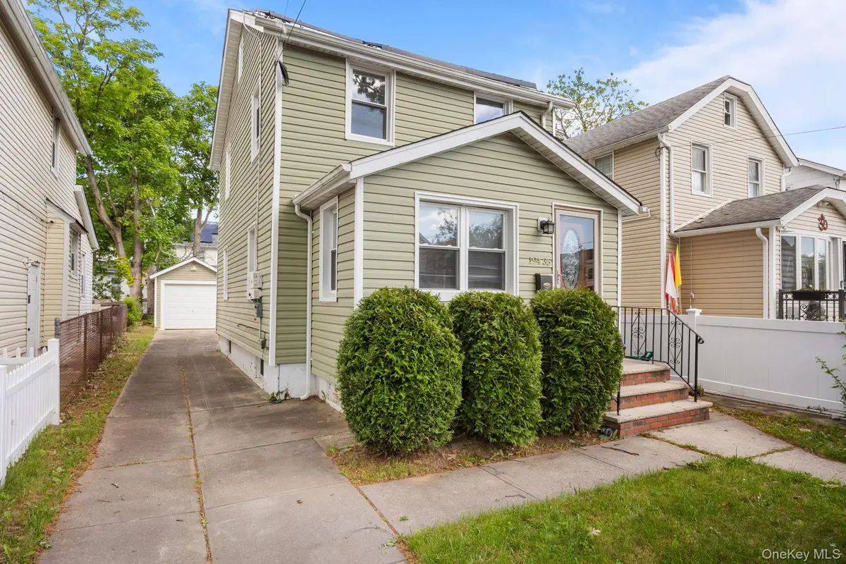 194-35 114th Drive, Saint Albans, NY 11412 - #1