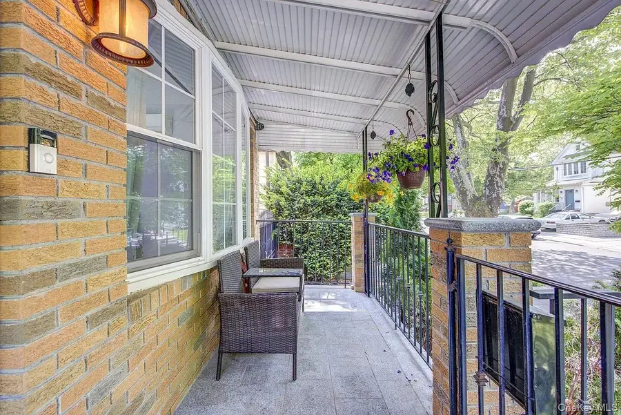 90-10 69th Avenue, Forest Hills, NY 11375 - #2