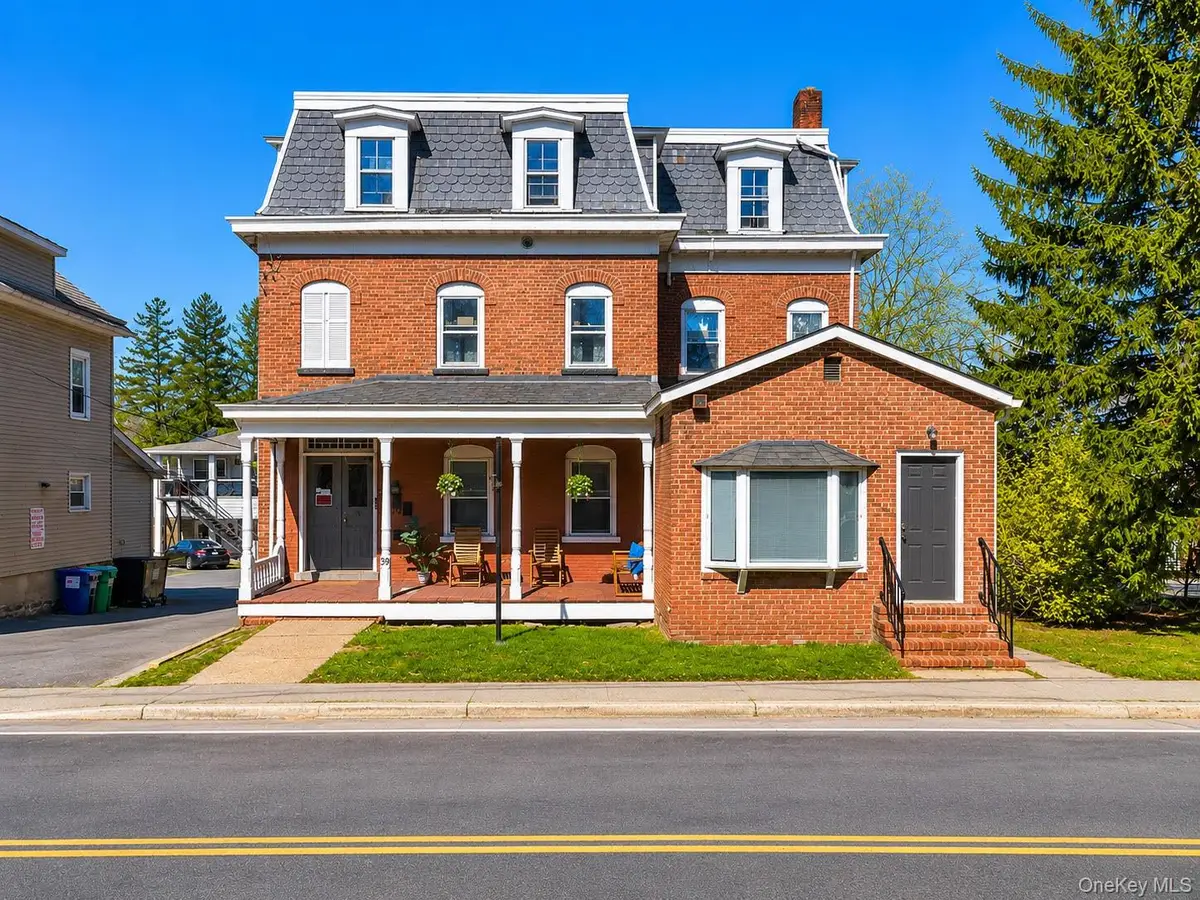 39 N Chestnut Street, New Paltz, NY 12561 - #1