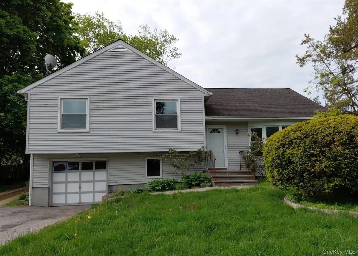 15 South Road, White Plains, NY 10603 - #1