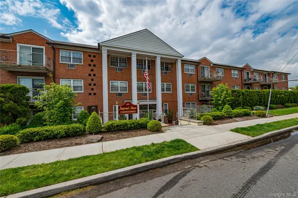 250 N Village Avenue #A20, Rockville Centre, NY 11570