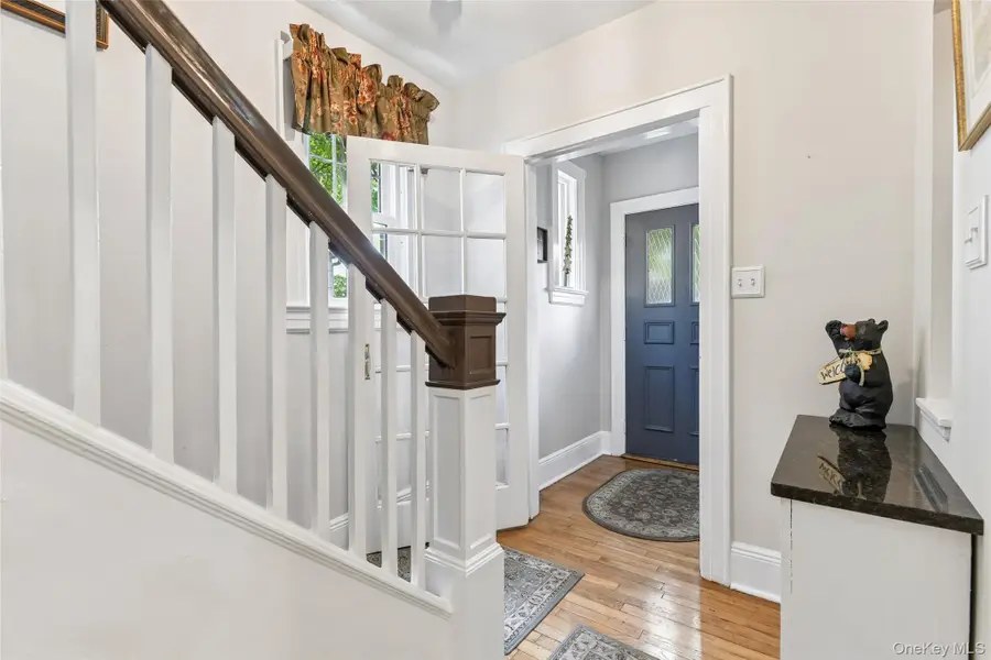 5 Bluebell Court, Garden City, NY 11530 - #3