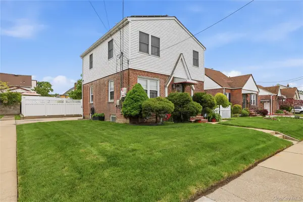 1 Ivanhoe Place, Valley Stream, NY 11580