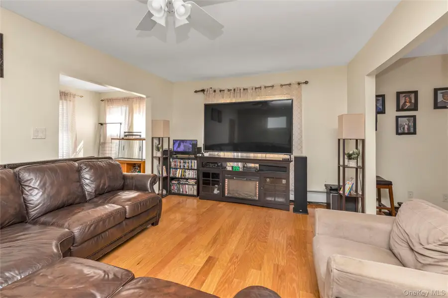 21208 Murdock Avenue, Queens Village, NY 11429 - #2