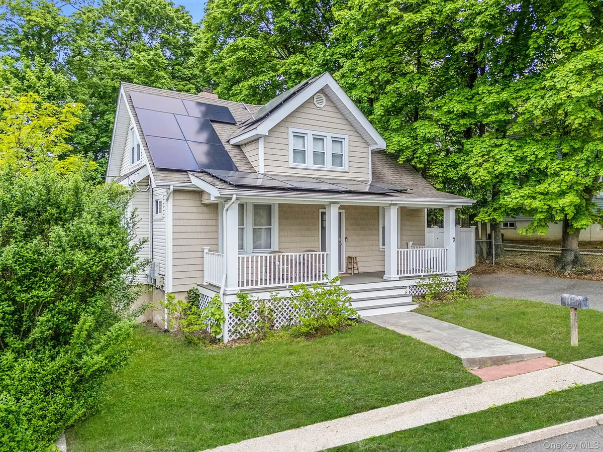 15 Northridge Street, Huntington Station, NY 11746 - #1
