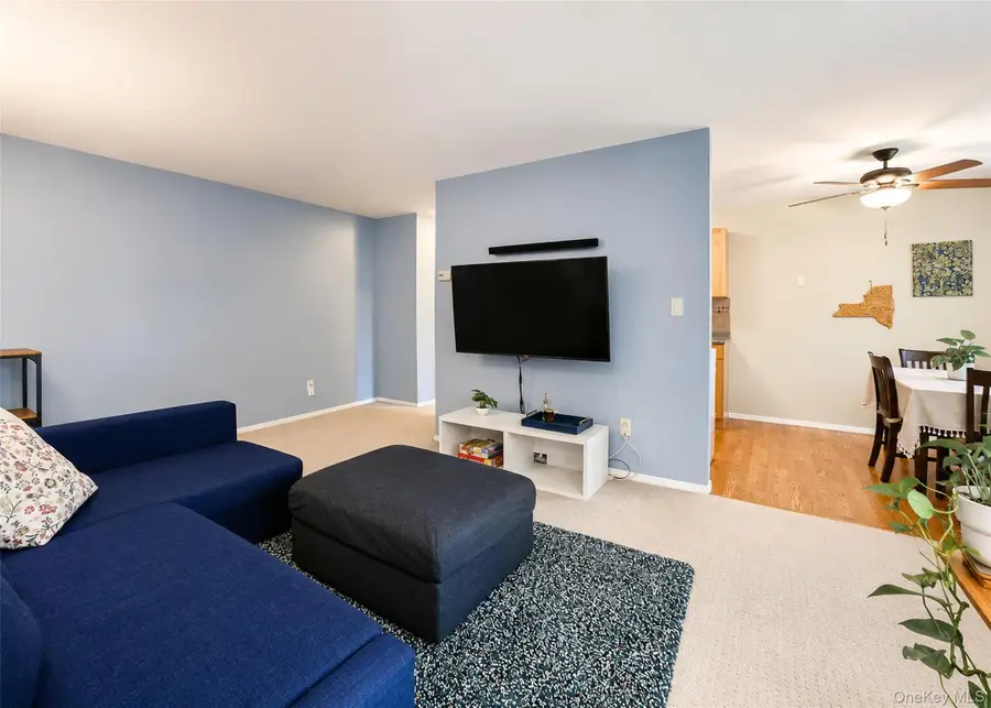 460 Old Town Road #3K, Port Jefferson Station, NY 11776 - #3
