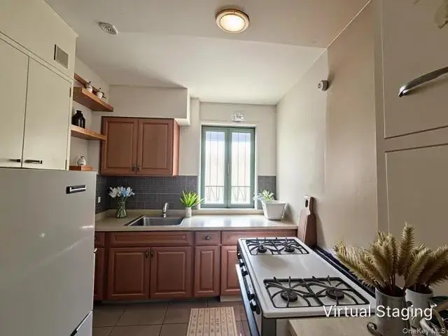 1527 Metropolitan Avenue #3A, Bronx, NY 10462 - #3