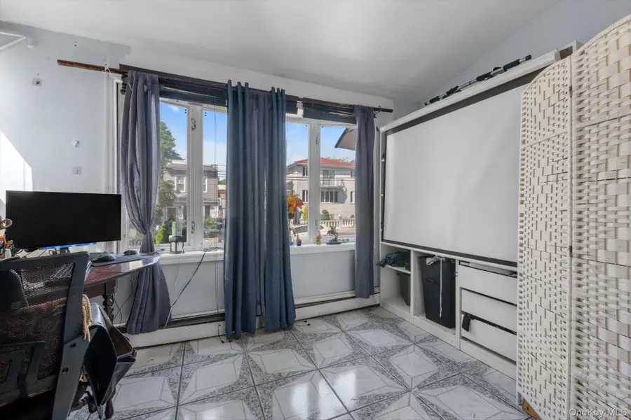 60-09 69th Place, Maspeth, NY 11378 - #3