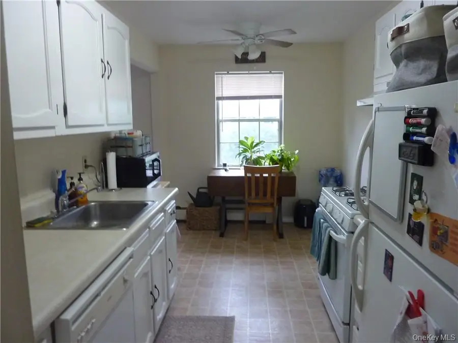 43 Doxbury Lane #43, Suffern, NY 10901 - #3