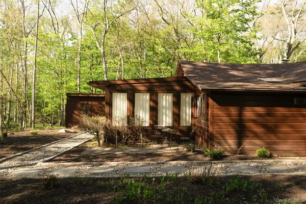 276 Chestnut Hill Road, Woodstock, NY 12498