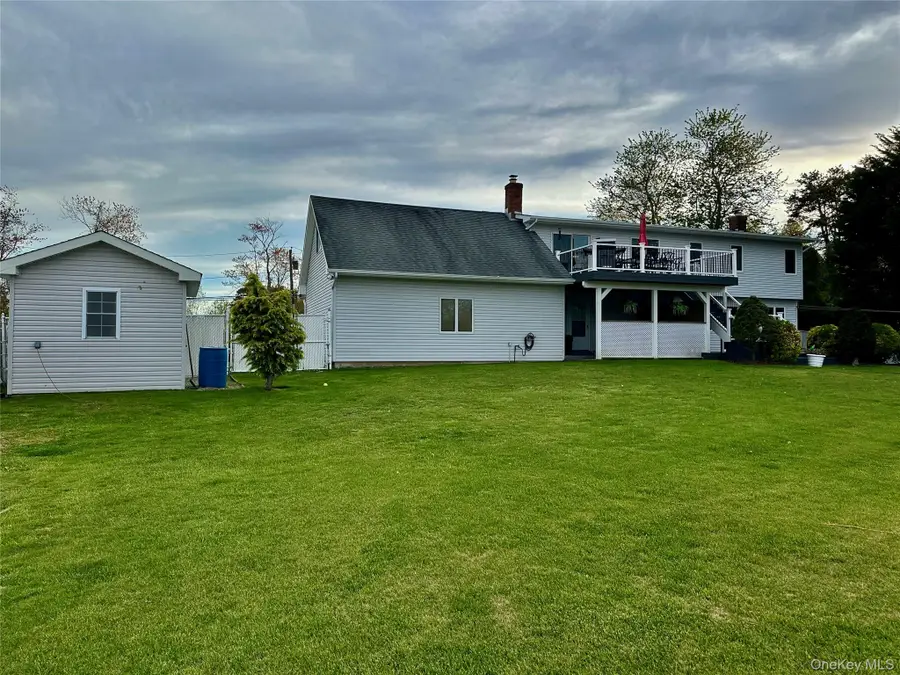 24 Biltmore Avenueext Avenue, Oakdale, NY 11769 - #3