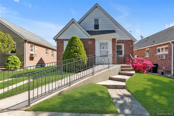 172-15 Effington Avenue, Flushing, NY 11358