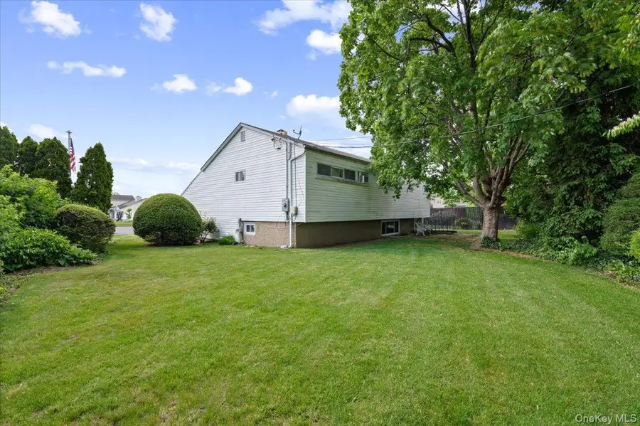 3836 Windsor Drive, Bethpage, NY 11714 - #3