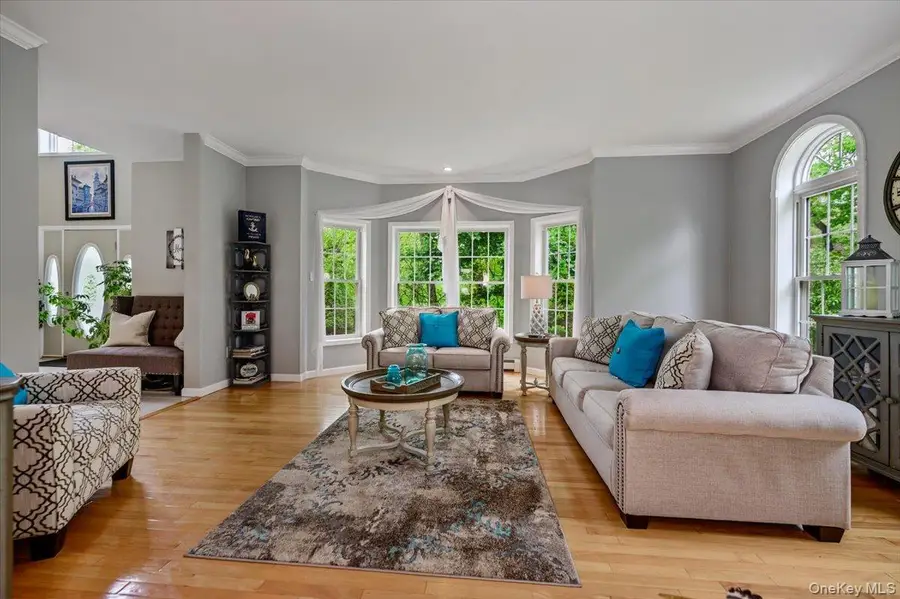 24 Muscoot Road E, Mahopac, NY 10541 - #3