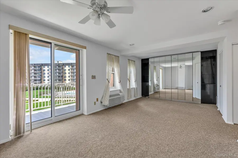 2 Richmond Road #3U, Lido Beach, NY 11561 - #3