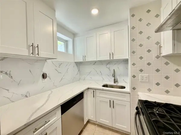 67-45A Cloverdale Lane #167, Bayside, NY 11364