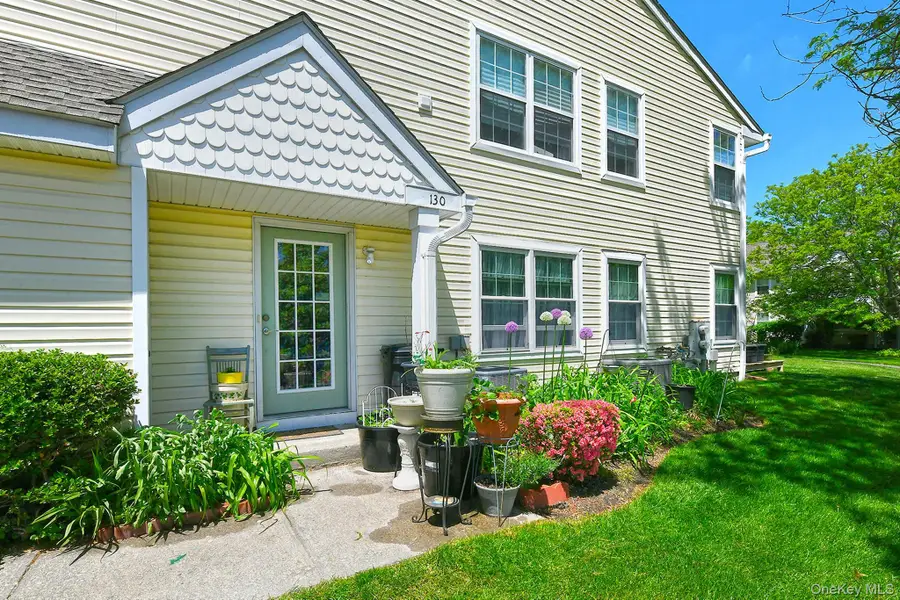 130 Commodore Circle, Port Jefferson Station, NY 11776 - #3