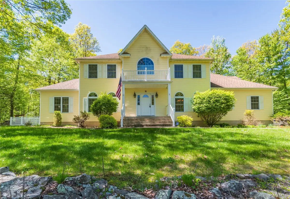 14 Glen Rock Circle, Highland, NY 12528 - #1