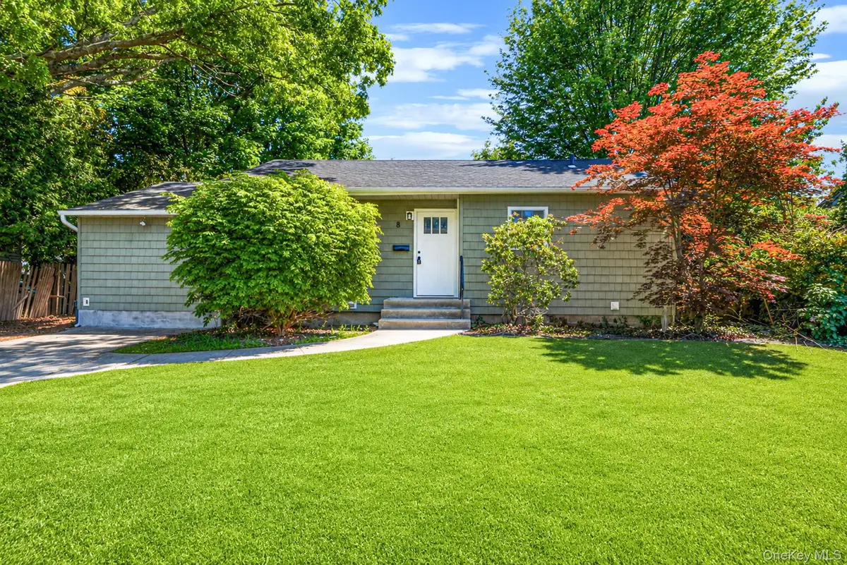 8 Wood Haven Place, East Northport, NY 11731 - #1