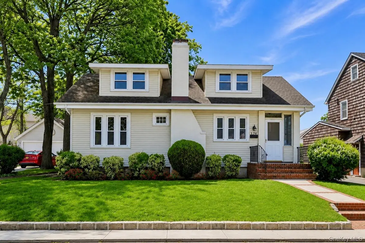 176 Wright Avenue, Malverne, NY 11565 - #1